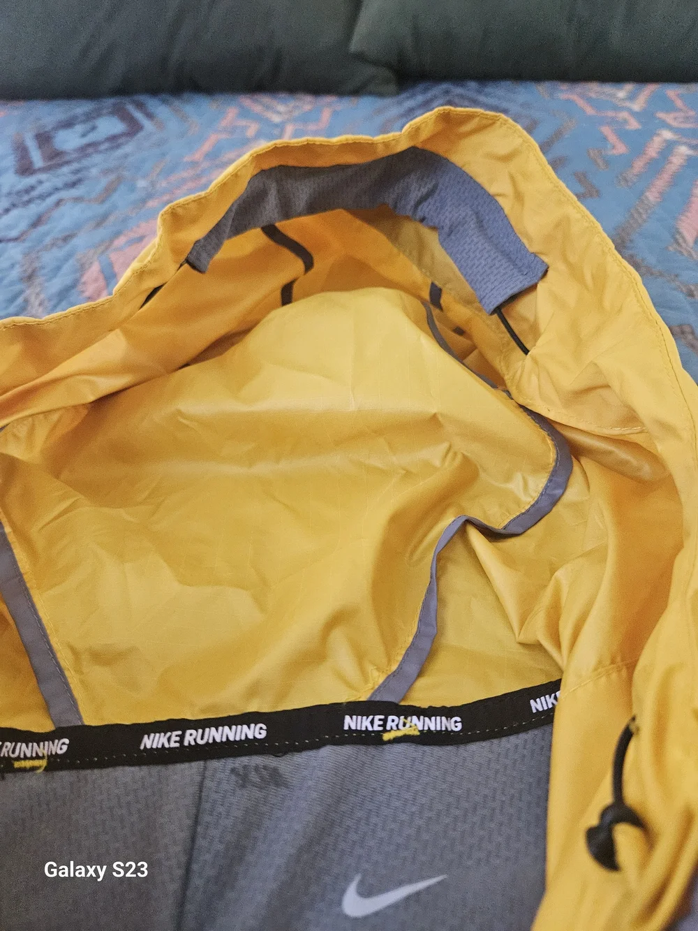 Nike Men’s Yellow and Gray Hooded Windbreaker Jacket - Lightweight Zip-Up